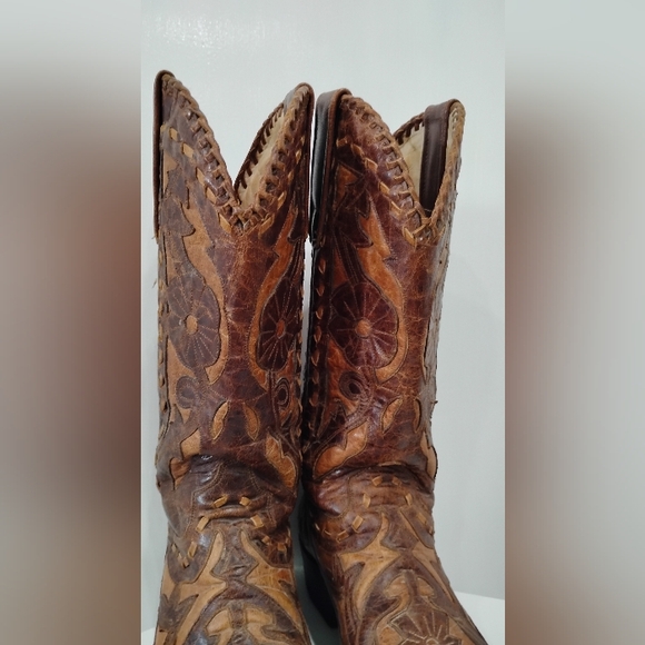 VINTAGE HANDTOOLED LEATHER COWBOY BOOTS - Picture 11 of 13